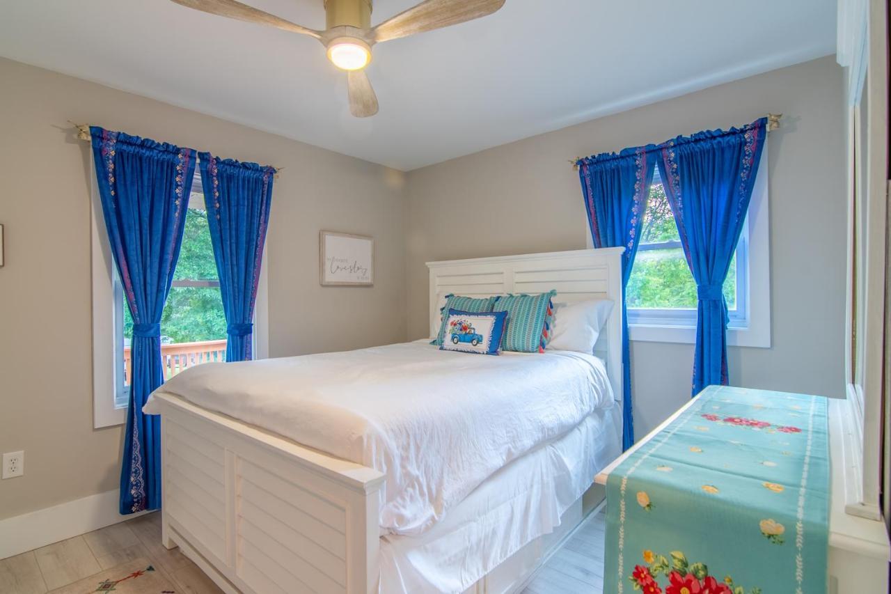 Newly Remodeled Luxury Cottage With Mountain Views Sparta Ngoại thất bức ảnh